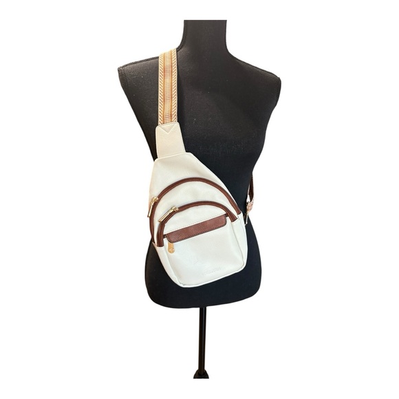 Handbags - BOSTANTEN Small Sling Bag for Women, Crossbody Bag, Fanny Pack, or Chest Bag.